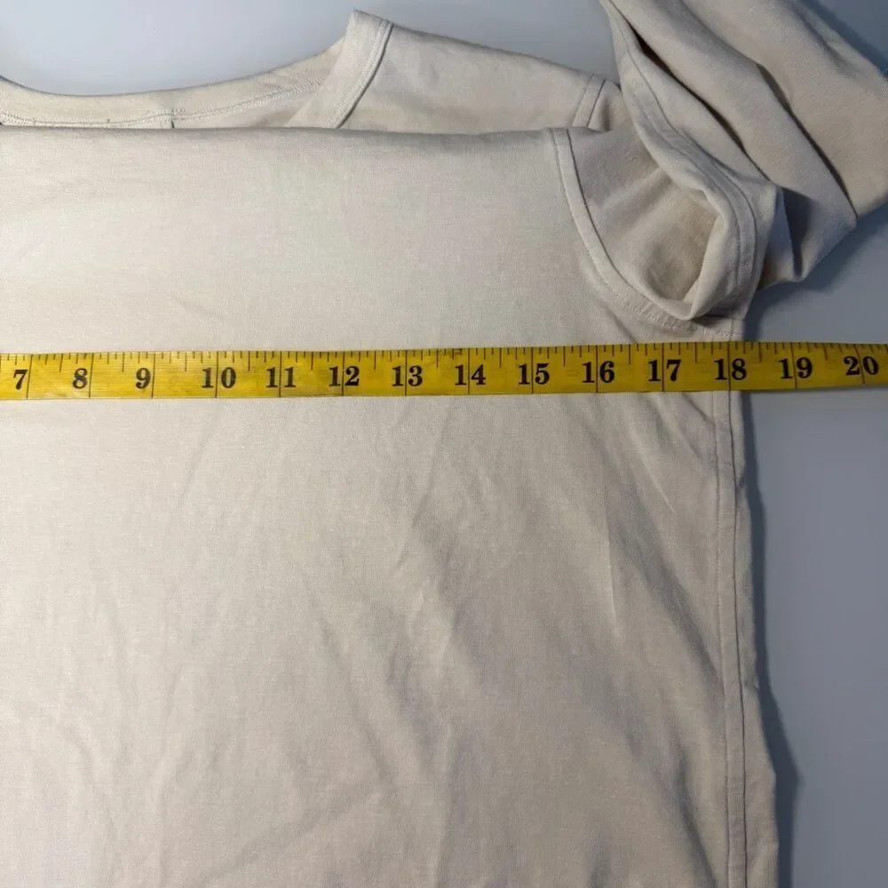Lululemon Natural Ivory Classic Fit Cotton Blend Long Sleeve T-Shirt Size Medium